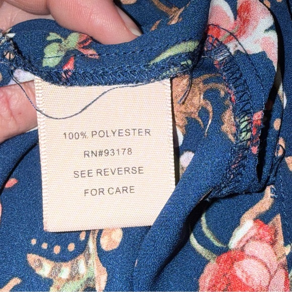 Philosophy Navy Floral Split Neck Short Sleeve Blouse Size L - Picture 6 of 8